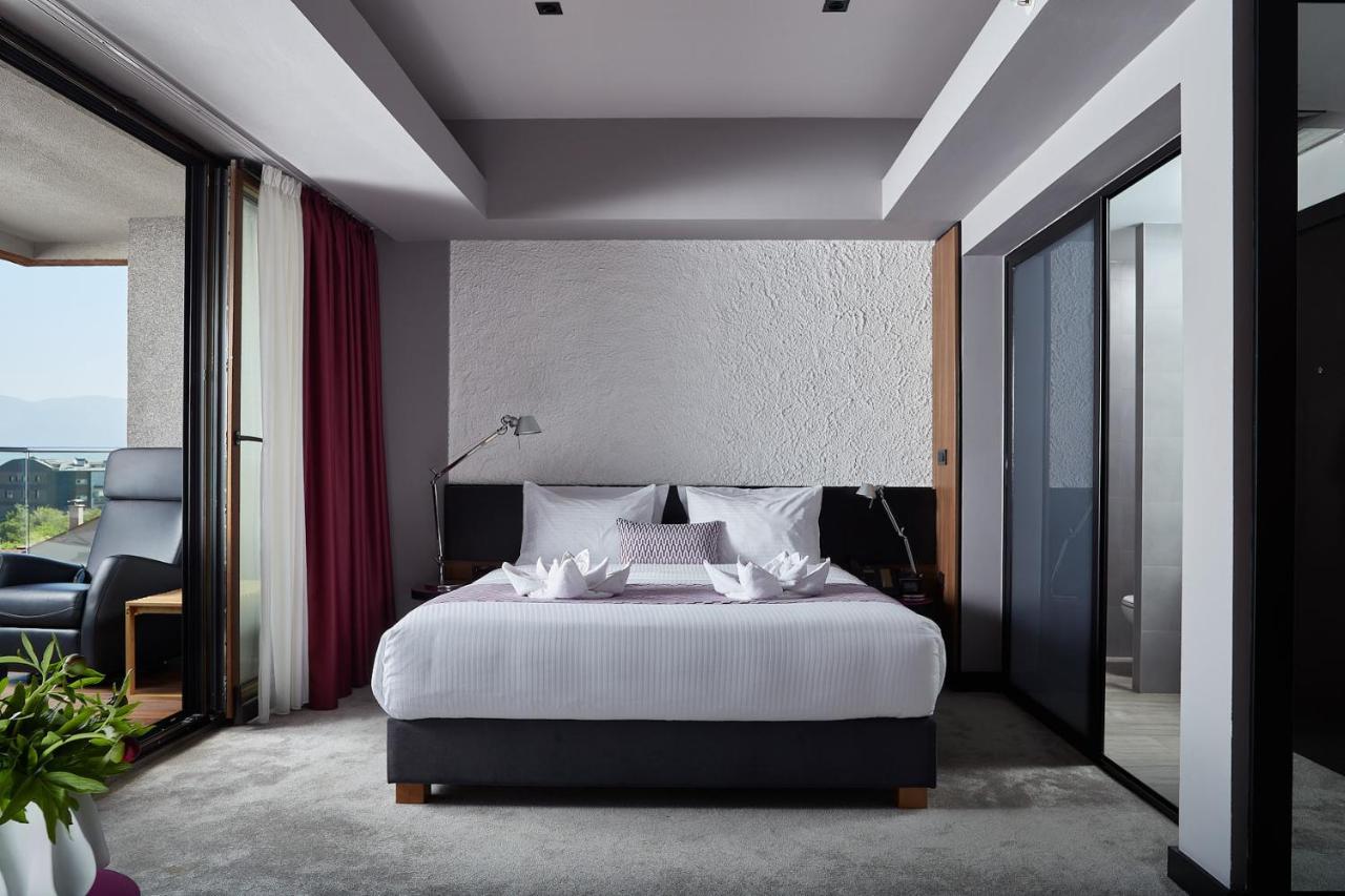 Hotel Panoramika Design & Spa Skopje Exteriör bild