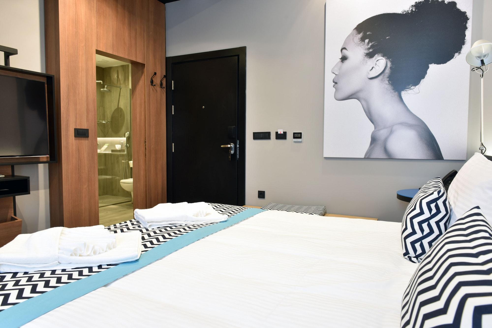 Hotel Panoramika Design & Spa Skopje Exteriör bild