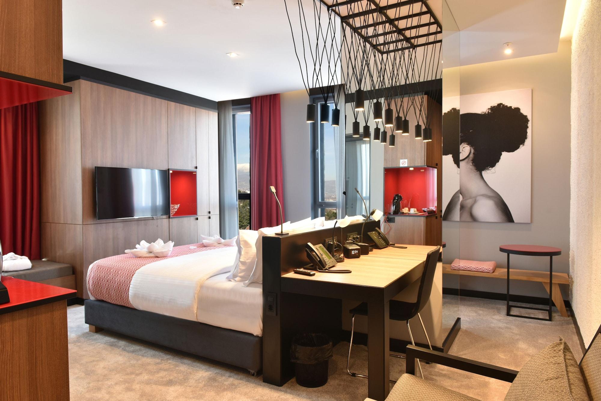Hotel Panoramika Design & Spa Skopje Exteriör bild