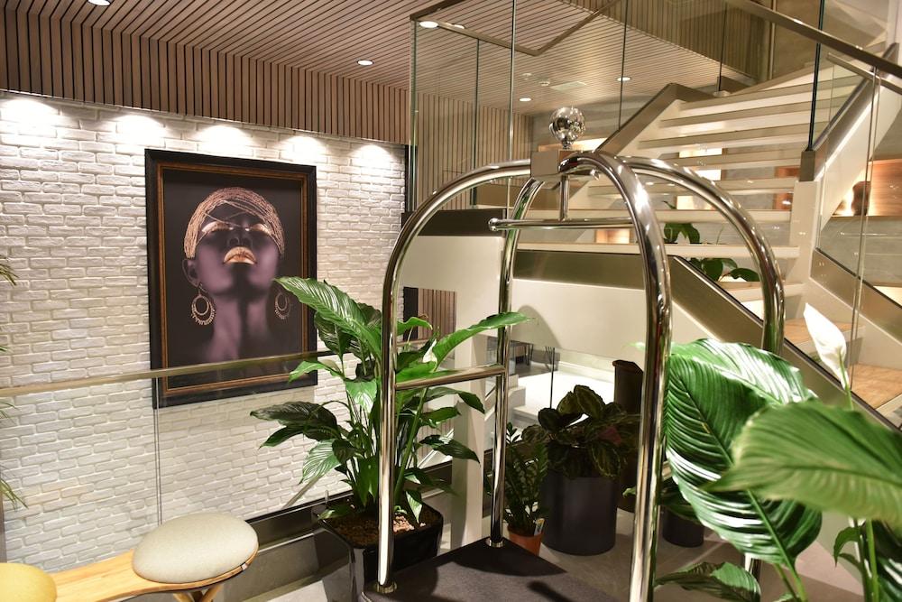 Hotel Panoramika Design & Spa Skopje Exteriör bild